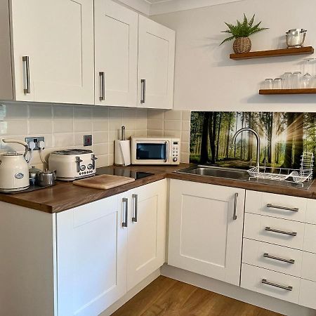 Coastal Garden Annex With Log Fire & Summer House 에버포스 외부 사진
