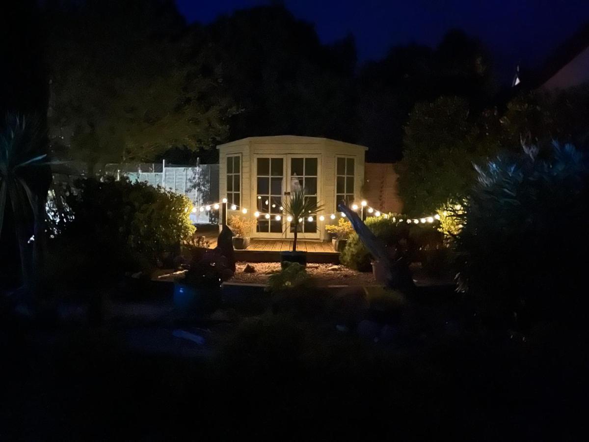 Coastal Garden Annex With Log Fire & Summer House 에버포스 외부 사진